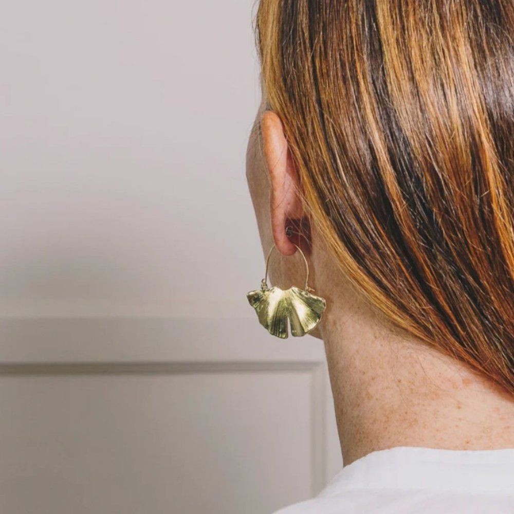 Anthropologie Golden Ginko Leaf Earrings - Picture 12 of 12
